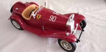 delovi za maketu fice: Burago Alfa Romeo 2300 Spider 1932. god. Italy, fali staklo i d. far