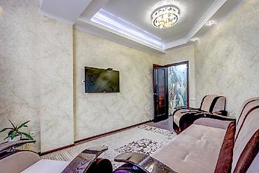 hostel osh: 2 комнаты, 7 мкр, Душевая кабина, Постельное белье, Кондиционер — 3