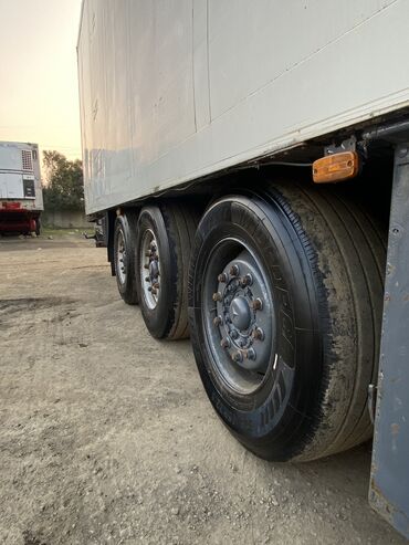 Qoşqular: Qoşqu 1998 ci il. Soyuducu SMX-2.Tam işlək vəziyətdədir.Təkərlər 50 — 7