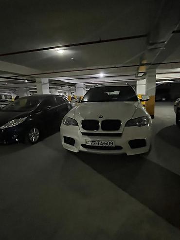 x6 bmw: BMW X6, ağ rəng, 4 qapılı kupe-SUV gövdə. Güclü və dinamik görünüşlü — 3