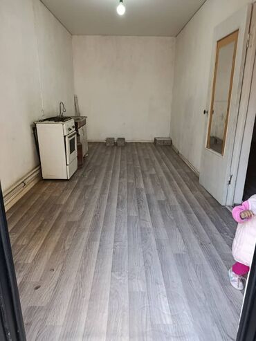 котеджи чолпон ата: 40 кв. м, 2 бөлмө, Жылытылган, Брондолгон эшиктер, Балкон айнектелген