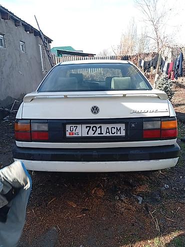 Volkswagen: Volkswagen Passat: 1990 г., Седан — 3