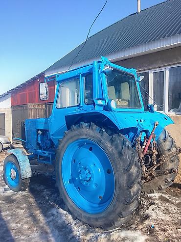 Тракторы ЮМЗ: Трактор колесный, класс 1,4 тс (визуально МТЗ/ЮМЗ семейства). Окрашен — 4