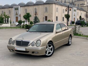 v arendu djeu matiz: Mercedes-Benz E 320: 2000 г., 2.6 л, Автомат, Бензин, Седан