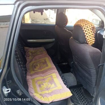 Toyota: Toyota ist: 2003 г., 1.3 л, Автомат, Бензин, Хэтчбэк — 7