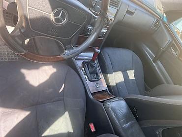 салон от мерса: Mercedes-Benz E-Class: 1995 г., 2.2 л, Механика, Бензин, Седан — 5