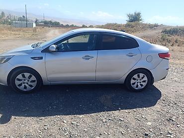 сухой дым для салона авто: Kia Rio: 2015 г., Автомат, Бензин, Седан — 2
