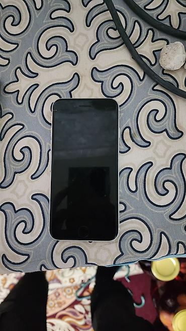 razen 7: IPhone se — 3
