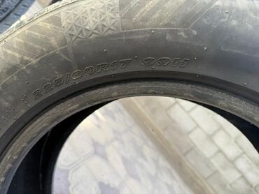 купить зимние шины на 14 бу: Автомобильная шина с маркировкой 225/60R17 99H. Предназначена для