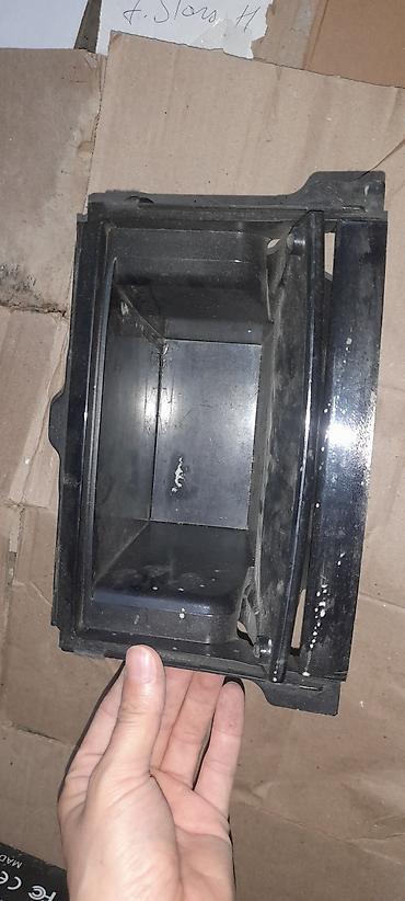 Автозапчасти: Məhsul: Avtomobil üçün torpedo (ön panel) daxilində əlavə saxlama — 1