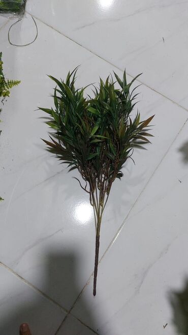 Süni güllər: Süni asma yaşıl bitki bəzəyi - Material: yüksək keyfiyyətli plastik — 23