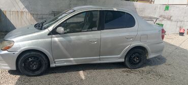 электро мобильный машина: Toyota Vitz / Platz / Yaris / Echo: 2000 г., 1.5 л, Автомат, Бензин, Седан