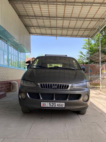 Hyundai: Hyundai Starex: 2000 г., 2.5 л, Механика, Дизель, Минивэн