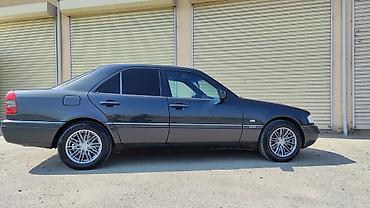 spoiler satisi: Mercedes-Benz C 200: 2 l | 1995 il Sedan — 9