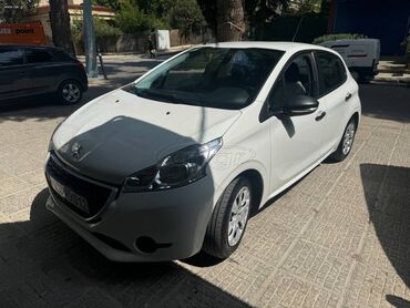 Peugeot 208: 1.2 l. | 2015 έ. 125000 km. Χάτσμπακ