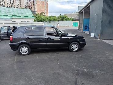 немка е303: Volkswagen Golf: 1993 г., 1.6 л, Механика, Бензин, Хэтчбэк — 5