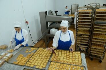 повар памошник: Талап кылынат Ашпозчу жардамчысы : Ун цехи, Улуттук ашкана, Тажрыйбасыз