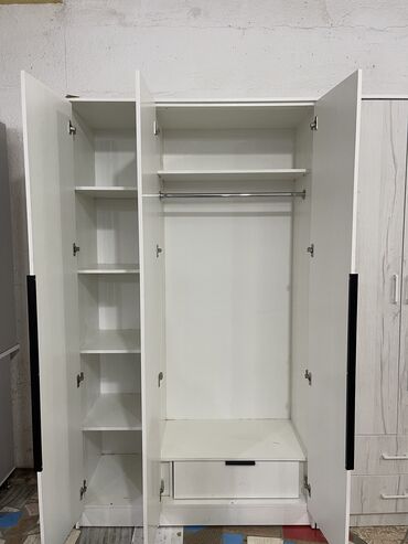 Шифоньеры: Шифоньер 1.20"2.10 доставка по городу бесплатно — 3