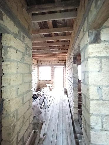 bartee: 3 otaqlı, 75 kv. m, Təmirsiz — 2