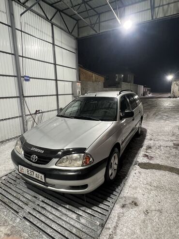 Toyota: Toyota Avensis: 2001 г., 2 л, Механика, Дизель, Универсал