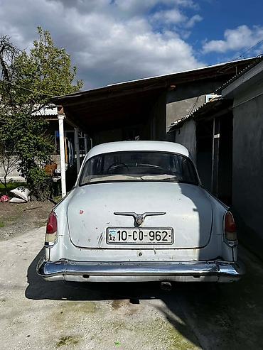 ГАЗ: GAZ-21 Volqa, klassik sovet sedanı Xüsusiyyətlər: - Korpus: 4 qapılı — 3