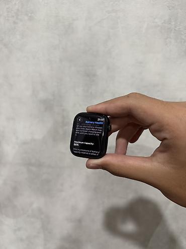 Apple Watch: Модель: Series 7 Память: 32 GB АКБ: 86% Цвет: Midnight Состояние — 8