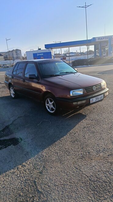 фолсфаген поло: Volkswagen Vento: 1994 г., 1.8 л, Механика, Газ, Седан