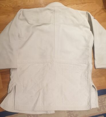 Sportska odeća: Komplet sportske odeće, Za odrasle, Upotrebljenо — 16