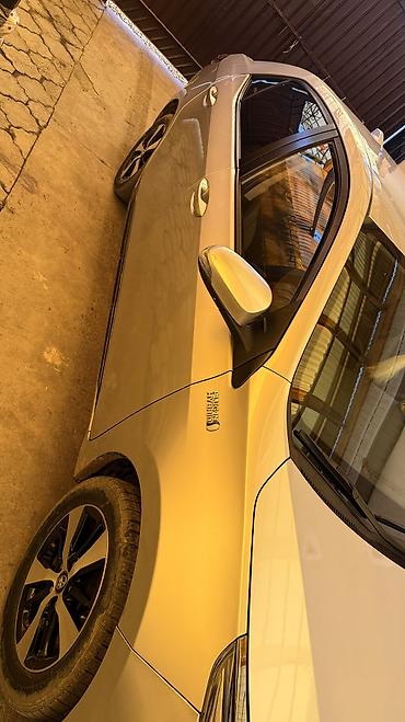sequoia 2010: Toyota Corolla: 2020 г., 1.8 л, Вариатор, Гибрид, Седан — 4