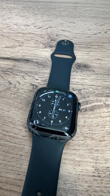 обмен на xs: Продаю! Apple Watch 8 на 45 mm, АКБ 97%. Цвет темно-синий. В отличном