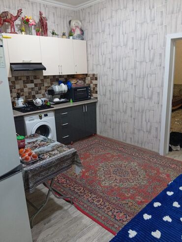 Həyət evləri və villaların satışı: Binəqədi qəs. 3 otaqlı, 100 kv. m — 10