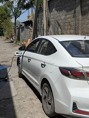 byd e6: Hyundai Elantra: 2020 г., 1.6 л, Автомат, Гибрид, Седан — 3