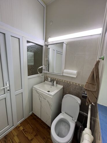 Посуточная аренда квартир: 6 комнат и более, Душевая кабина, Постельное белье, Кондиционер — 6