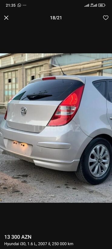 Hyundai: Hyundai i30 CRDi, gümüşü rəng, hetçbek kuzov. Xüsusiyyətlər: - Dizel — 15