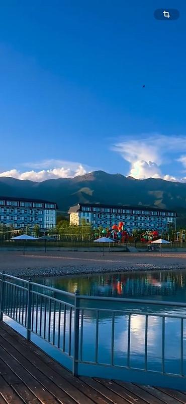 Посуточная аренда квартир: 1 комната, Душевая кабина, Постельное белье, Парковка — 1