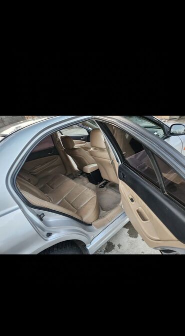 аутлендер оутлендер аиртрек айртрек: Мини-тракторы Mitsubishi Galant: 2003 г., 2 л, Бензин, Седан