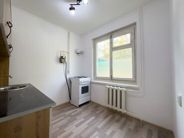ищу квартиру в бишкек: 2 комнаты, 45 м², 104 серия, 1 этаж, Косметический ремонт