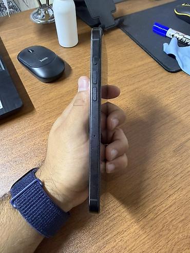 iphone 4 pro max: IPhone 16 Pro Max, Black Titanium — 4