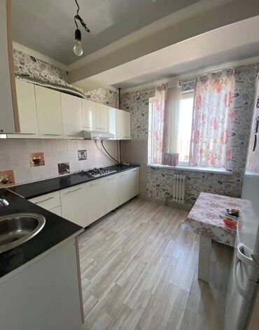 срочно нужны квартира: 1 бөлмө, 37 кв. м, Элитка, 11 кабат, Евроремонт