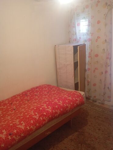 полы для дома: Сдается комната во времянке частично с мебелью только для девушек