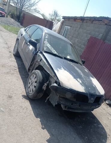 срочно срочно продам машину: Mitsubishi Carisma: 2002 г., 1.6 л, Механика, Бензин, Седан