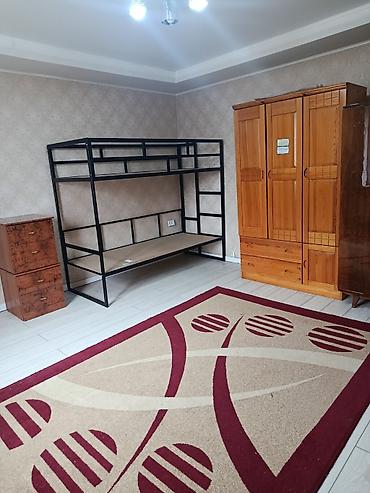 Долгосрочная аренда комнат: Сдаётся 1-комнатная квартира 🏠 📍 Район: Аламедин-1 💰 Цена: 30.000 — 2