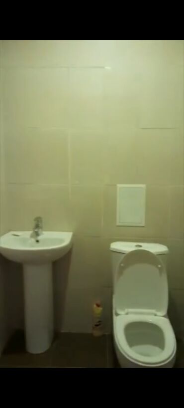 Uzunmüddətli kirayə mənzillər: Gençlik metrosun yaxınlıqı Genclik Mollun yaxınlıqı(3-4. deyqa — 8