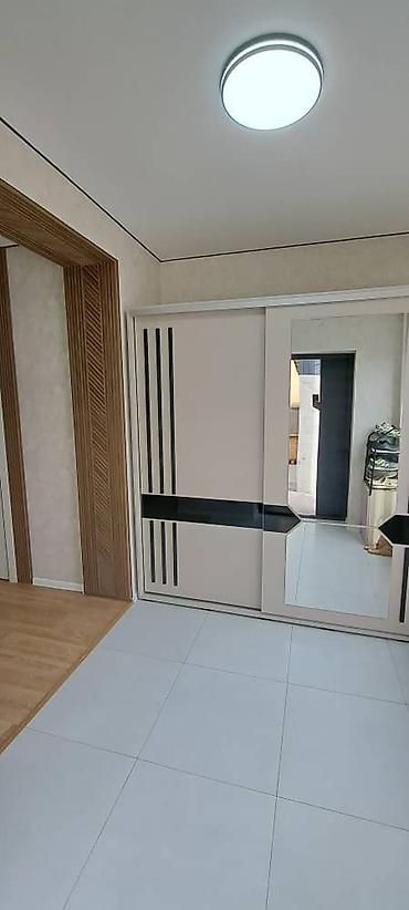 продаю в связи с переездом: 180 м², 5 комнат, Семейным — 3