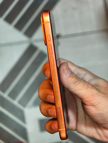 max 3: IPhone 17 Pro Max, 256 GB, Narıncı, Simsiz şarj, Face ID, Hissə-hissə ödəniş — 1