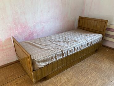 мебель спалний: Диван-кровать, Б/у