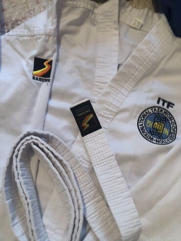 Спортивная форма: Комплект экипировки для тхэквондо ITF. В составе: - 1 кимоно ITF с — 8