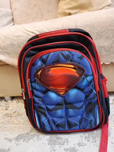 Pontiac: Uşaq üçün məktəb çantası – Superman temalı - Ön hissədə 3D effektli