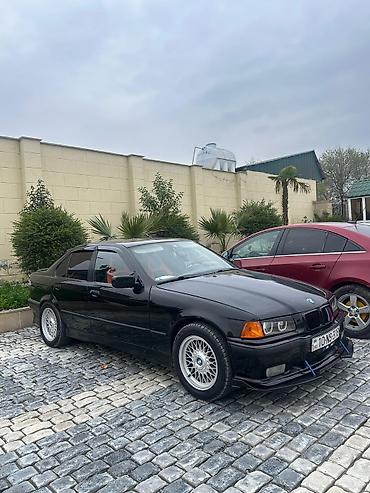bmw tekeri: BMW 3 Seriya E36 sedan, qara rəng. M-üslub bədən dəsti və ön splitter — 6