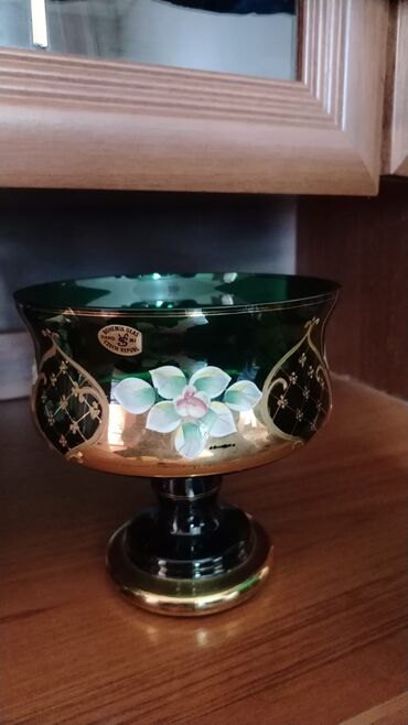 metbex ucun kafeller: 20 azn